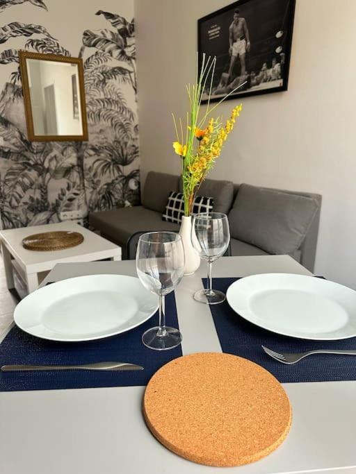 Appartement L Audacieux T2 Proche Gare Rer E à Villemomble Extérieur photo